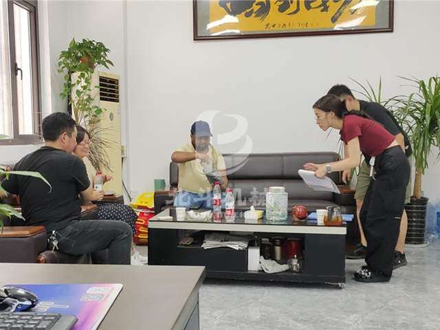 孟加拉國新客戶走進糖心LOGO入口官网在线機械